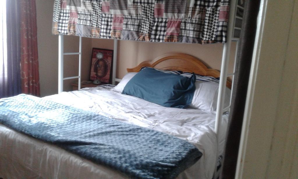 Cozy Pet Friendly Home Сент-Джонс Экстерьер фото
